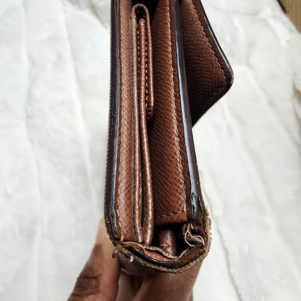 Louis Vuitton Monogram Wallet - Picture 6 of 16